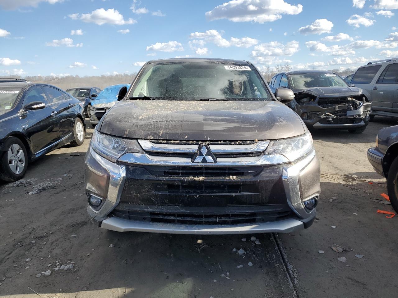 Photo 4 VIN: JA4AZ3A37JZ003232 - MITSUBISHI OUTLANDER 