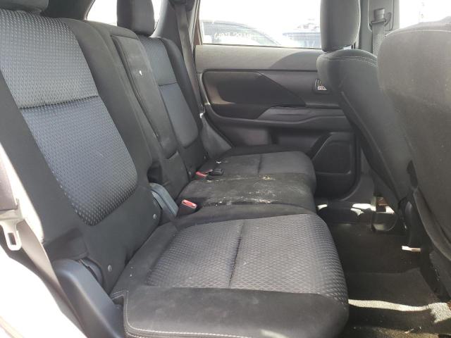 Photo 10 VIN: JA4AZ3A37JZ023352 - MITSUBISHI OUTLANDER 