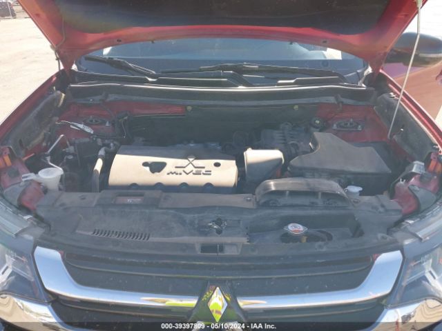 Photo 9 VIN: JA4AZ3A37JZ029927 - MITSUBISHI OUTLANDER 