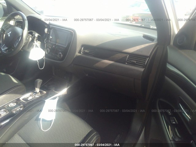 Photo 4 VIN: JA4AZ3A37JZ049501 - MITSUBISHI OUTLANDER 