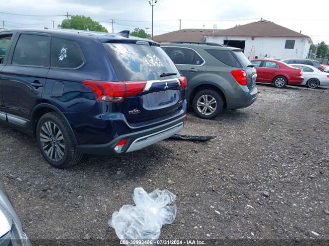 Photo 2 VIN: JA4AZ3A37KZ016516 - MITSUBISHI OUTLANDER 