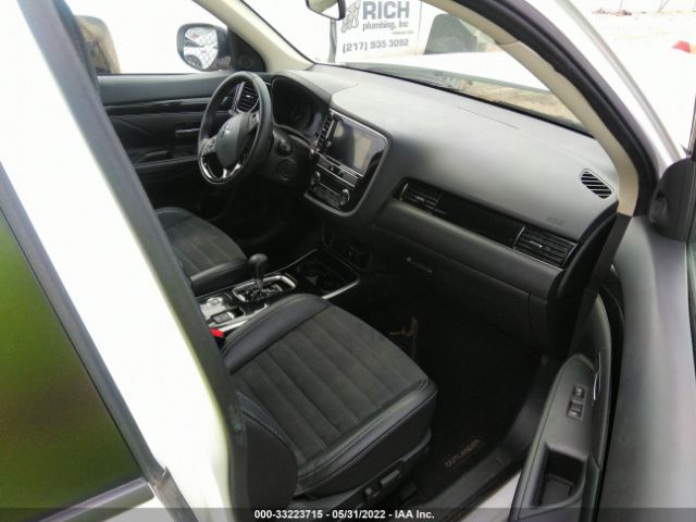 Photo 4 VIN: JA4AZ3A37KZ017682 - MITSUBISHI OUTLANDER 