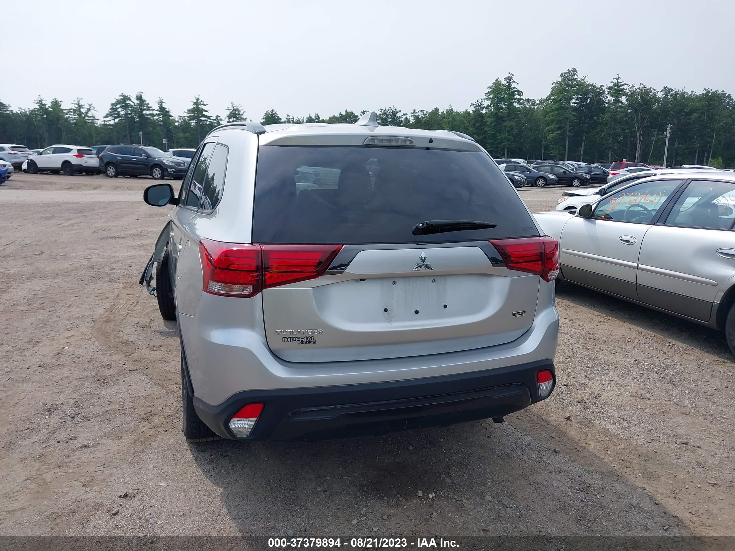 Photo 16 VIN: JA4AZ3A37LZ032085 - MITSUBISHI OUTLANDER 