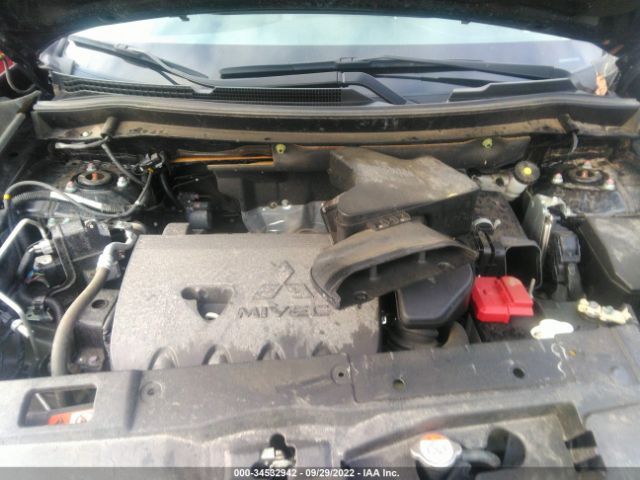 Photo 9 VIN: JA4AZ3A37LZ048738 - MITSUBISHI OUTLANDER 