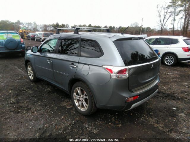 Photo 2 VIN: JA4AZ3A38FZ007412 - MITSUBISHI OUTLANDER 