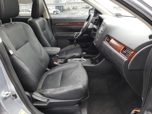 Photo 4 VIN: JA4AZ3A38FZ009726 - MITSUBISHI OUTLANDER 