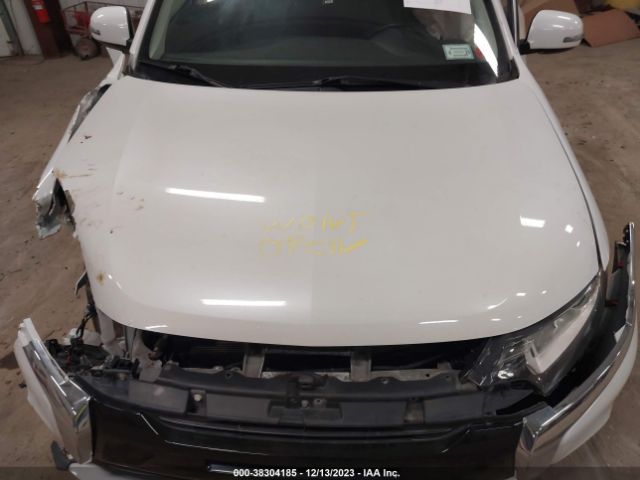 Photo 9 VIN: JA4AZ3A38GZ025605 - MITSUBISHI OUTLANDER 