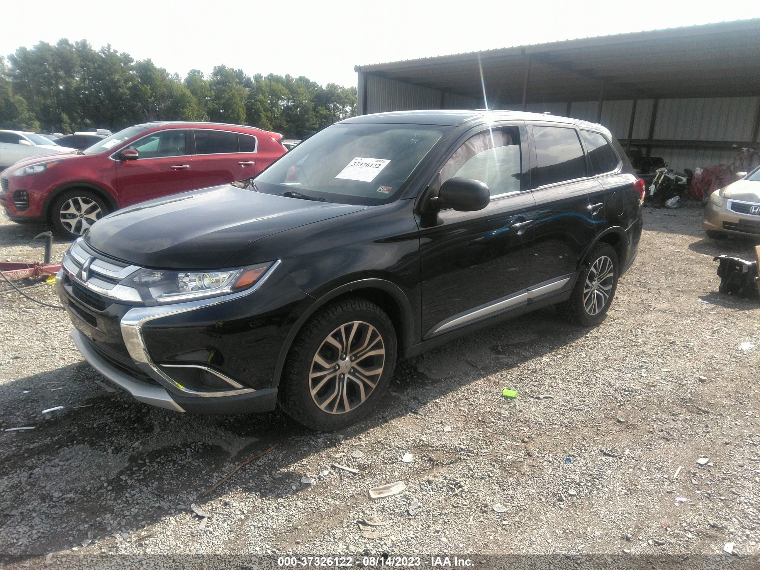 Photo 1 VIN: JA4AZ3A38JJ003335 - MITSUBISHI OUTLANDER 