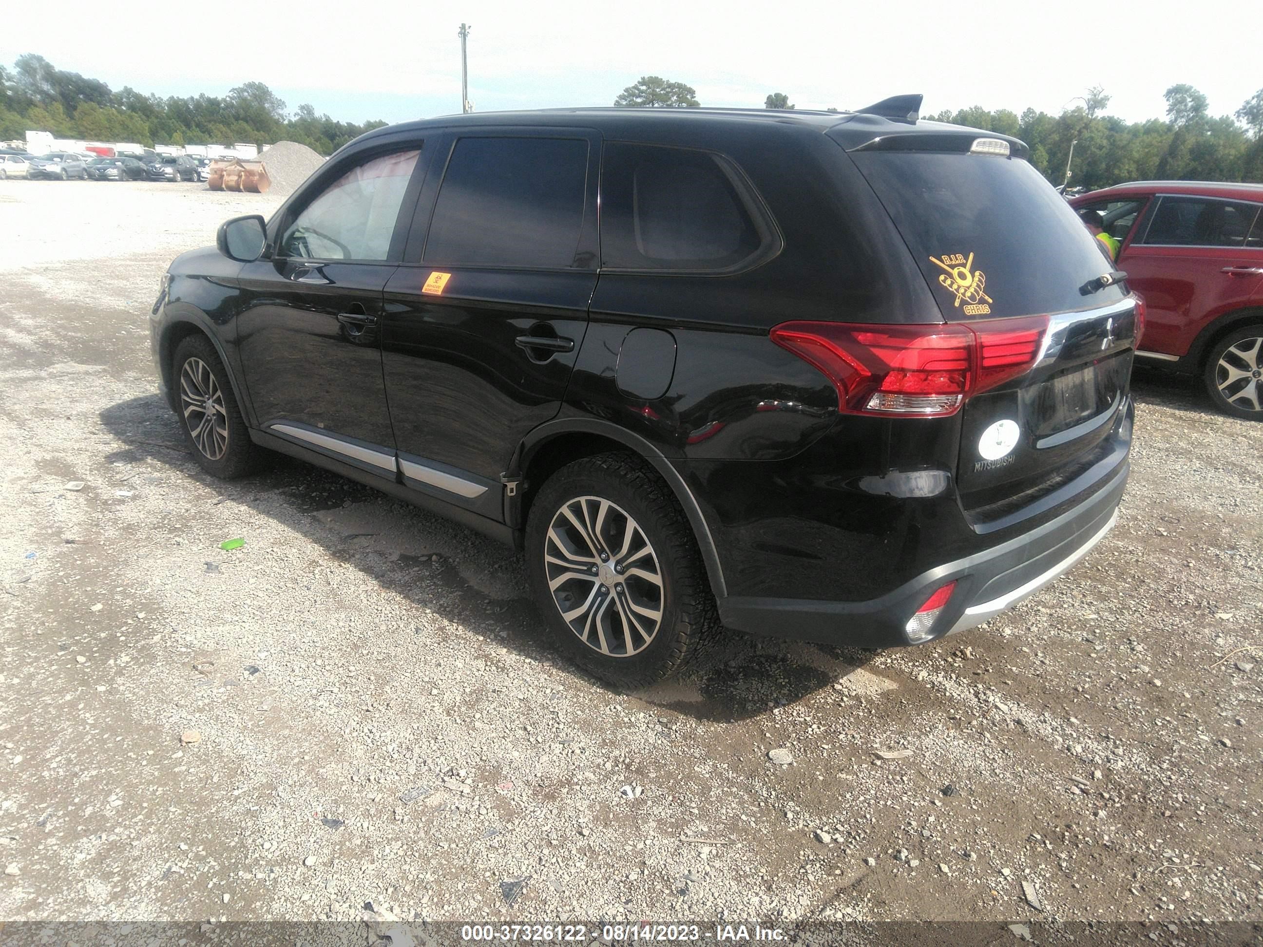 Photo 2 VIN: JA4AZ3A38JJ003335 - MITSUBISHI OUTLANDER 