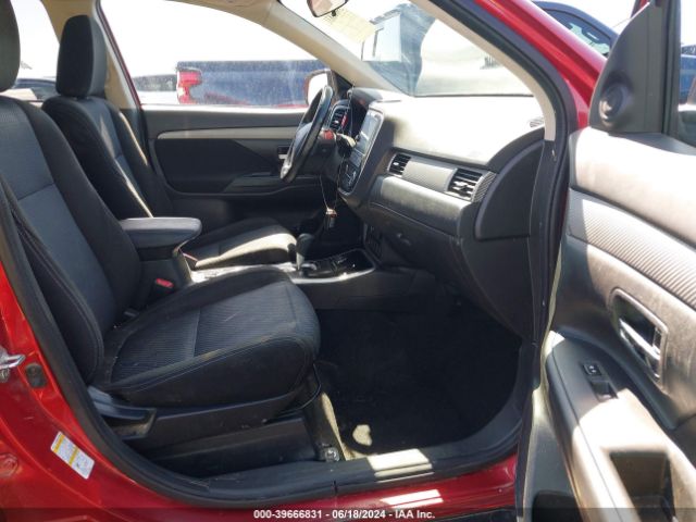 Photo 4 VIN: JA4AZ3A38JZ037762 - MITSUBISHI OUTLANDER 