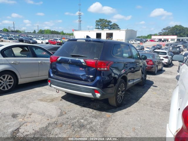 Photo 3 VIN: JA4AZ3A38JZ056313 - MITSUBISHI OUTLANDER 