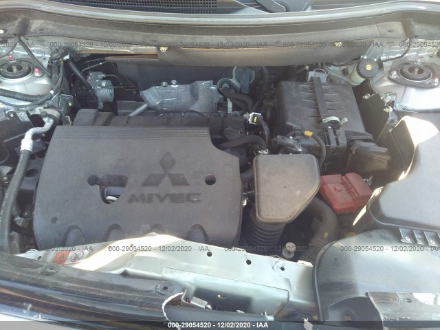 Photo 9 VIN: JA4AZ3A38JZ057039 - MITSUBISHI OUTLANDER 