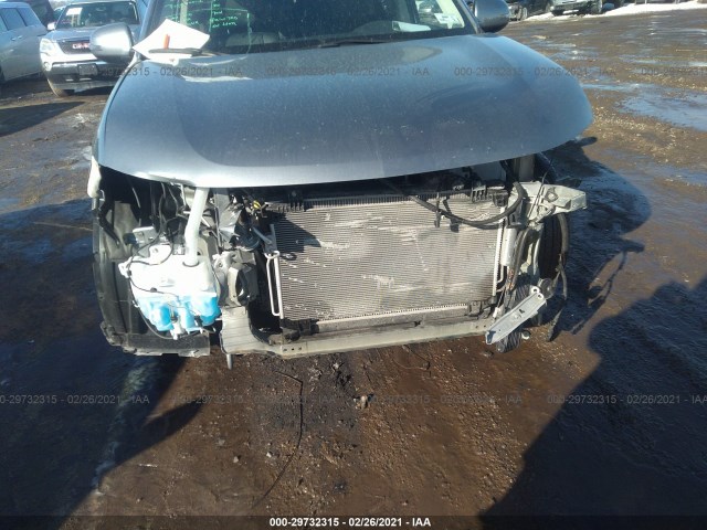 Photo 5 VIN: JA4AZ3A38JZ067649 - MITSUBISHI OUTLANDER 