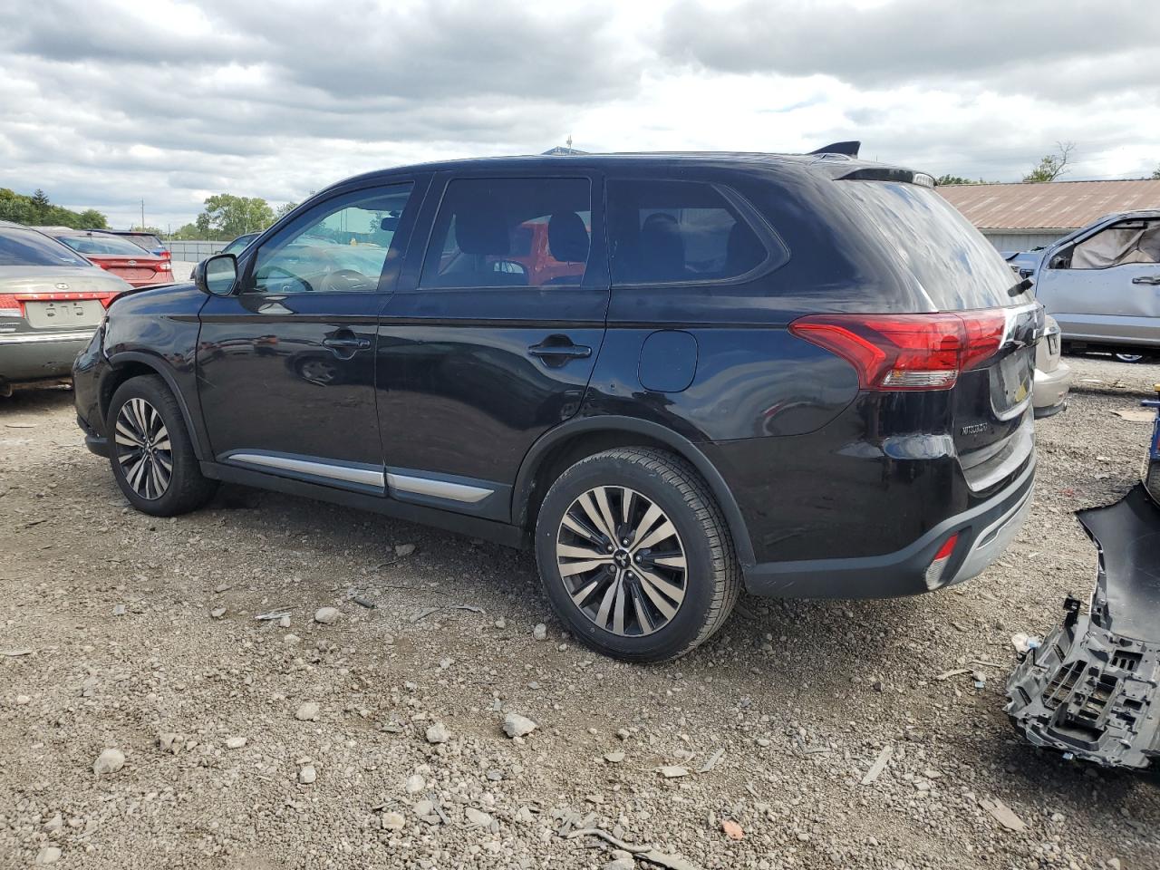 Photo 1 VIN: JA4AZ3A38KZ026424 - MITSUBISHI OUTLANDER 