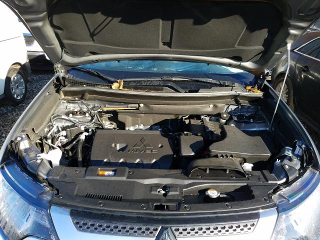 Photo 6 VIN: JA4AZ3A38KZ043899 - MITSUBISHI OUTLANDER 