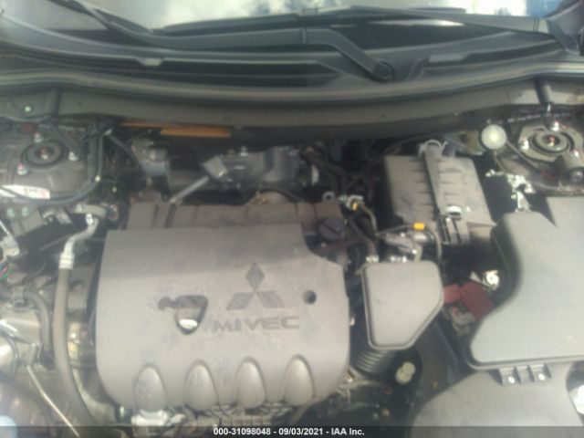 Photo 9 VIN: JA4AZ3A38KZ055714 - MITSUBISHI OUTLANDER 