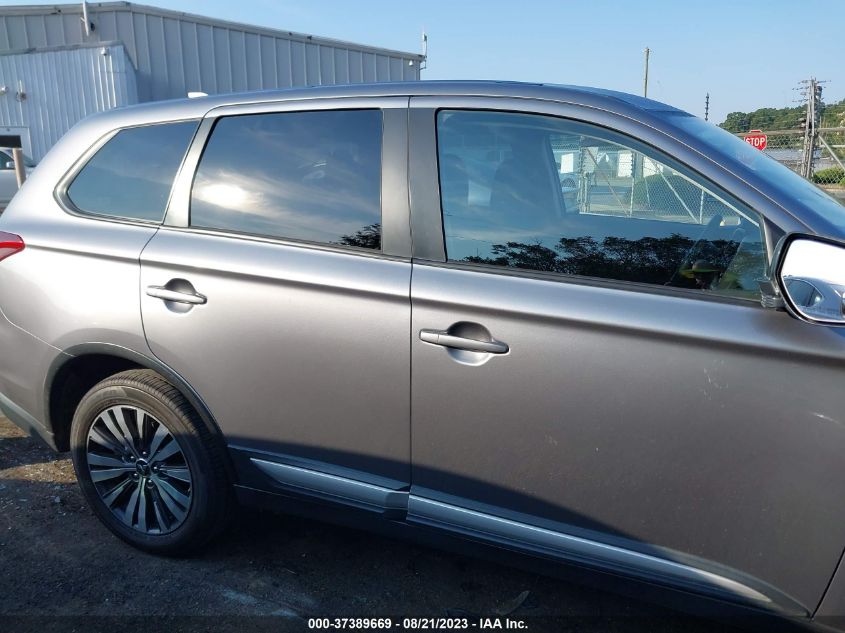 Photo 13 VIN: JA4AZ3A38LZ026523 - MITSUBISHI OUTLANDER 