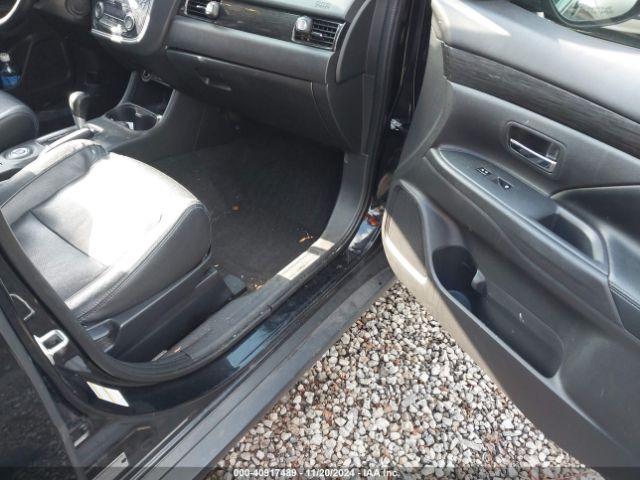 Photo 4 VIN: JA4AZ3A39GZ036340 - MITSUBISHI OUTLANDER 