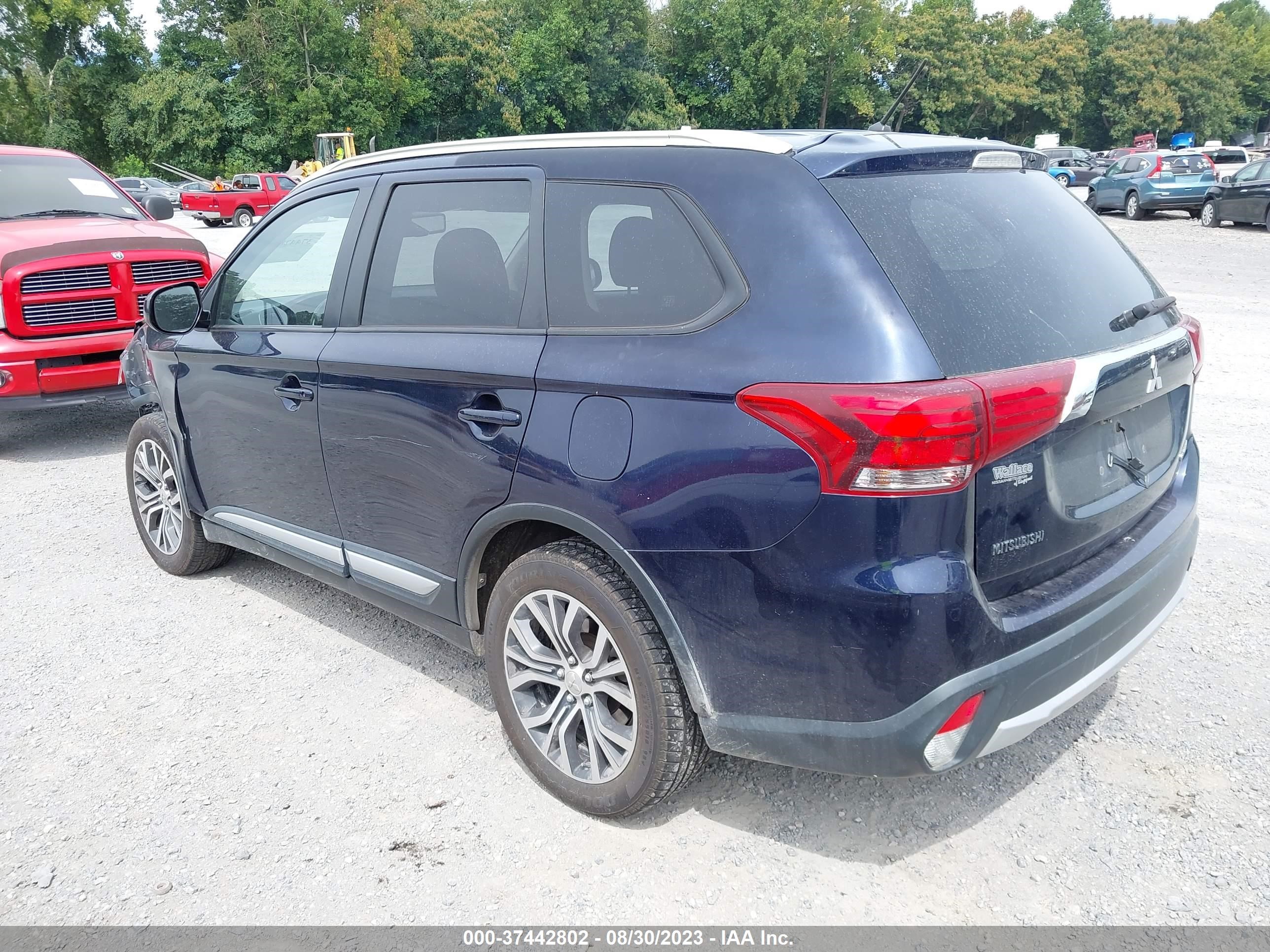 Photo 2 VIN: JA4AZ3A39GZ041375 - MITSUBISHI OUTLANDER 