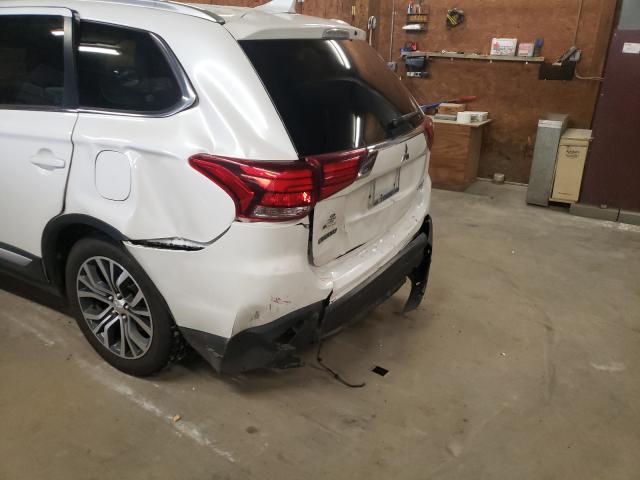 Photo 8 VIN: JA4AZ3A39HZ058095 - MITSUBISHI OUTLANDER 