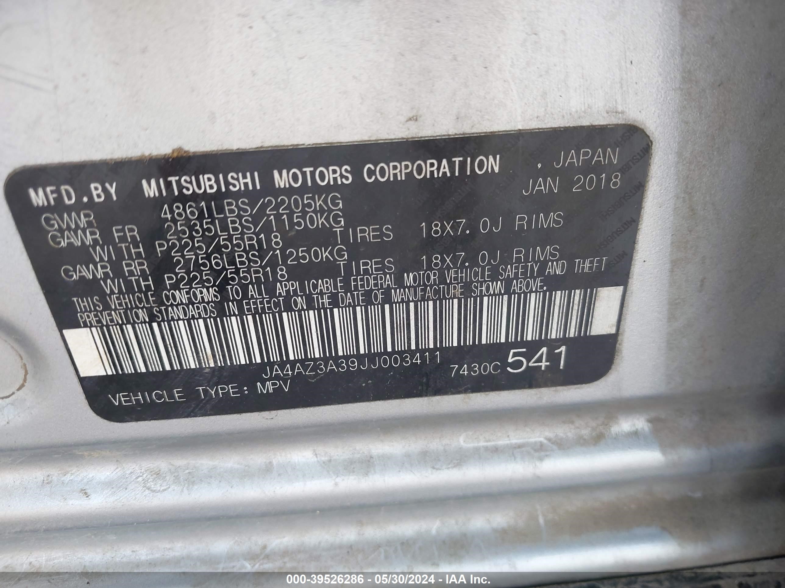 Photo 8 VIN: JA4AZ3A39JJ003411 - MITSUBISHI OUTLANDER 