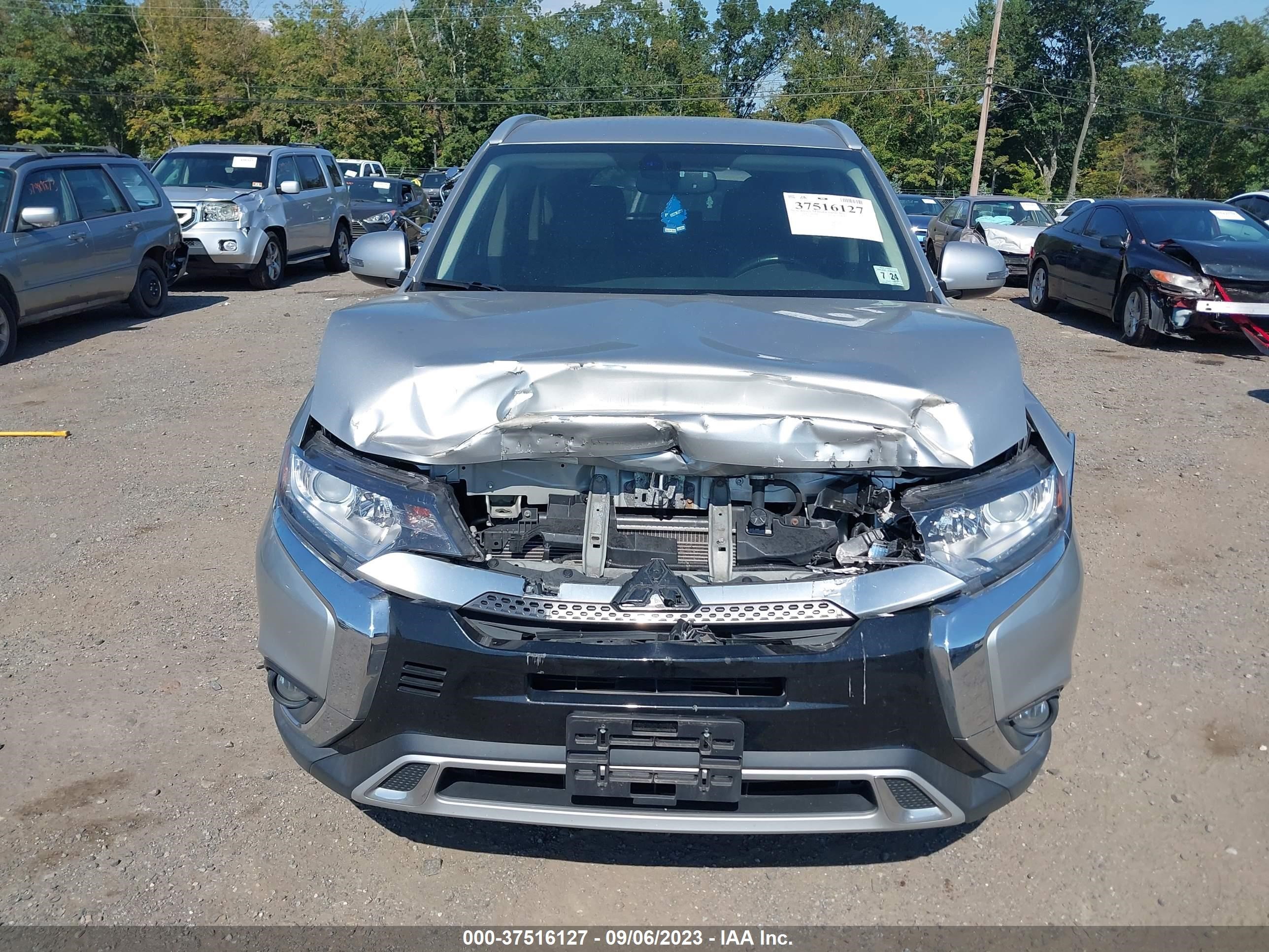 Photo 5 VIN: JA4AZ3A39KJ001062 - MITSUBISHI OUTLANDER 