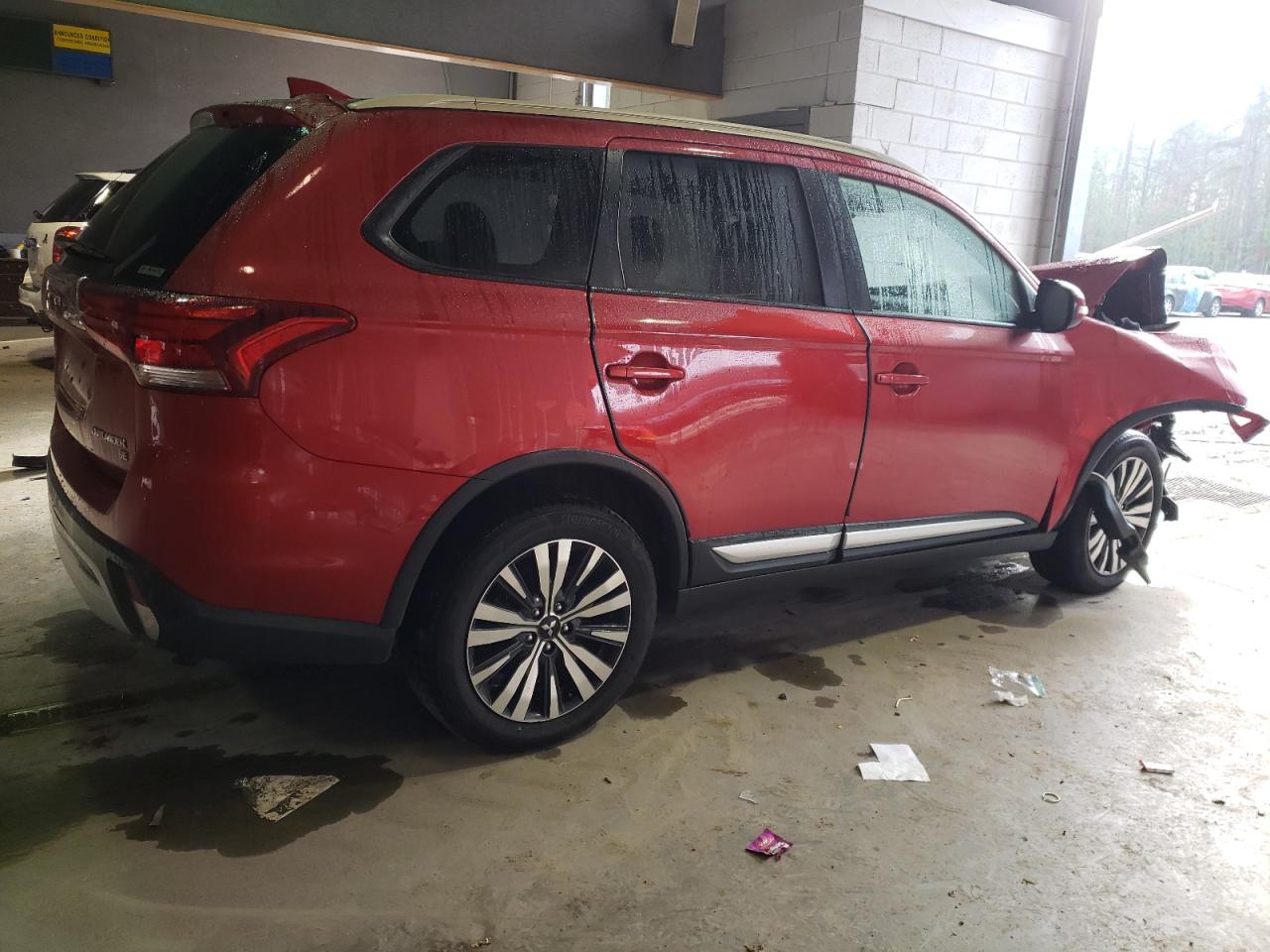 Photo 2 VIN: JA4AZ3A39KZ049646 - MITSUBISHI OUTLANDER 