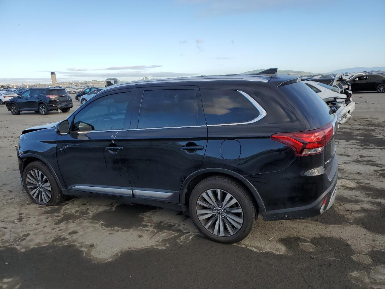 Photo 1 VIN: JA4AZ3A39LZ021377 - MITSUBISHI OUTLANDER 