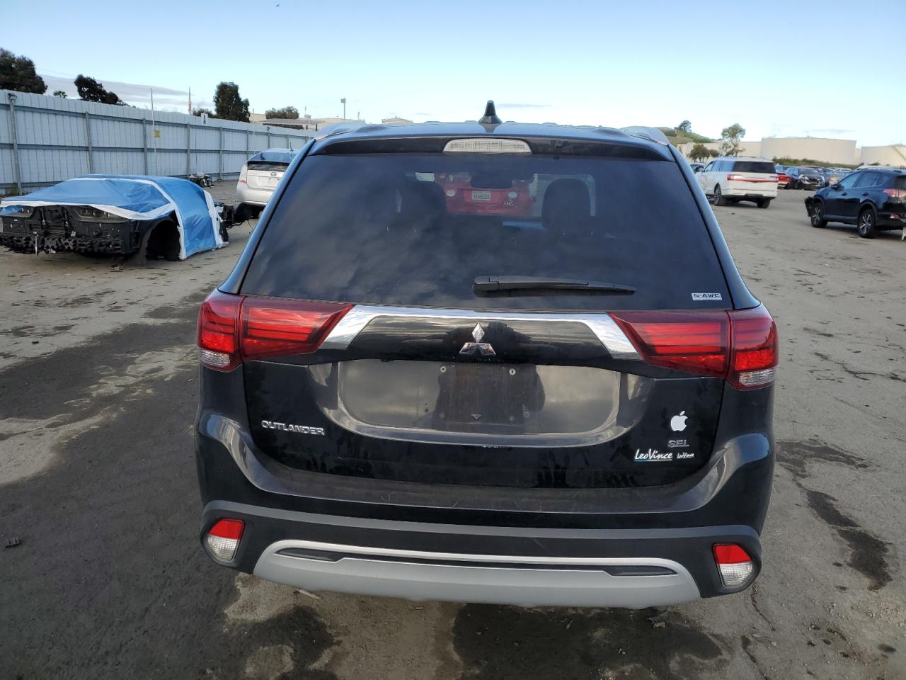 Photo 5 VIN: JA4AZ3A39LZ021377 - MITSUBISHI OUTLANDER 