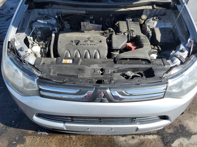 Photo 11 VIN: JA4AZ3A3XEZ013548 - MITSUBISHI OUTLANDER 