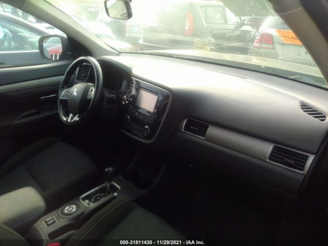 Photo 4 VIN: JA4AZ3A3XGZ011057 - MITSUBISHI OUTLANDER 