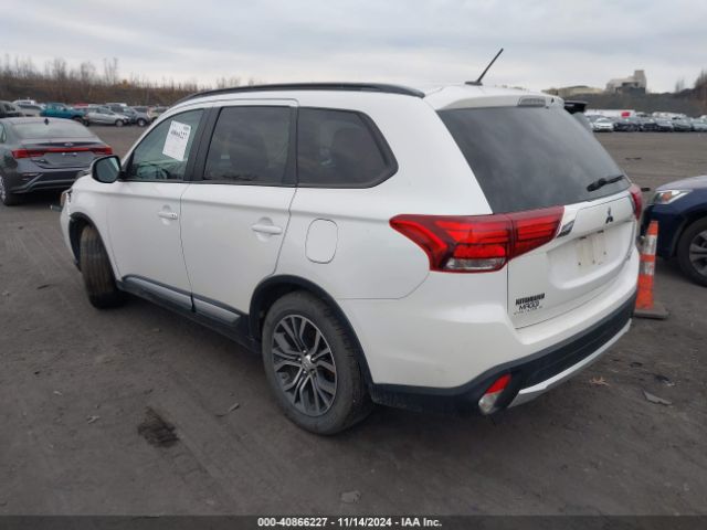 Photo 2 VIN: JA4AZ3A3XGZ015593 - MITSUBISHI OUTLANDER 