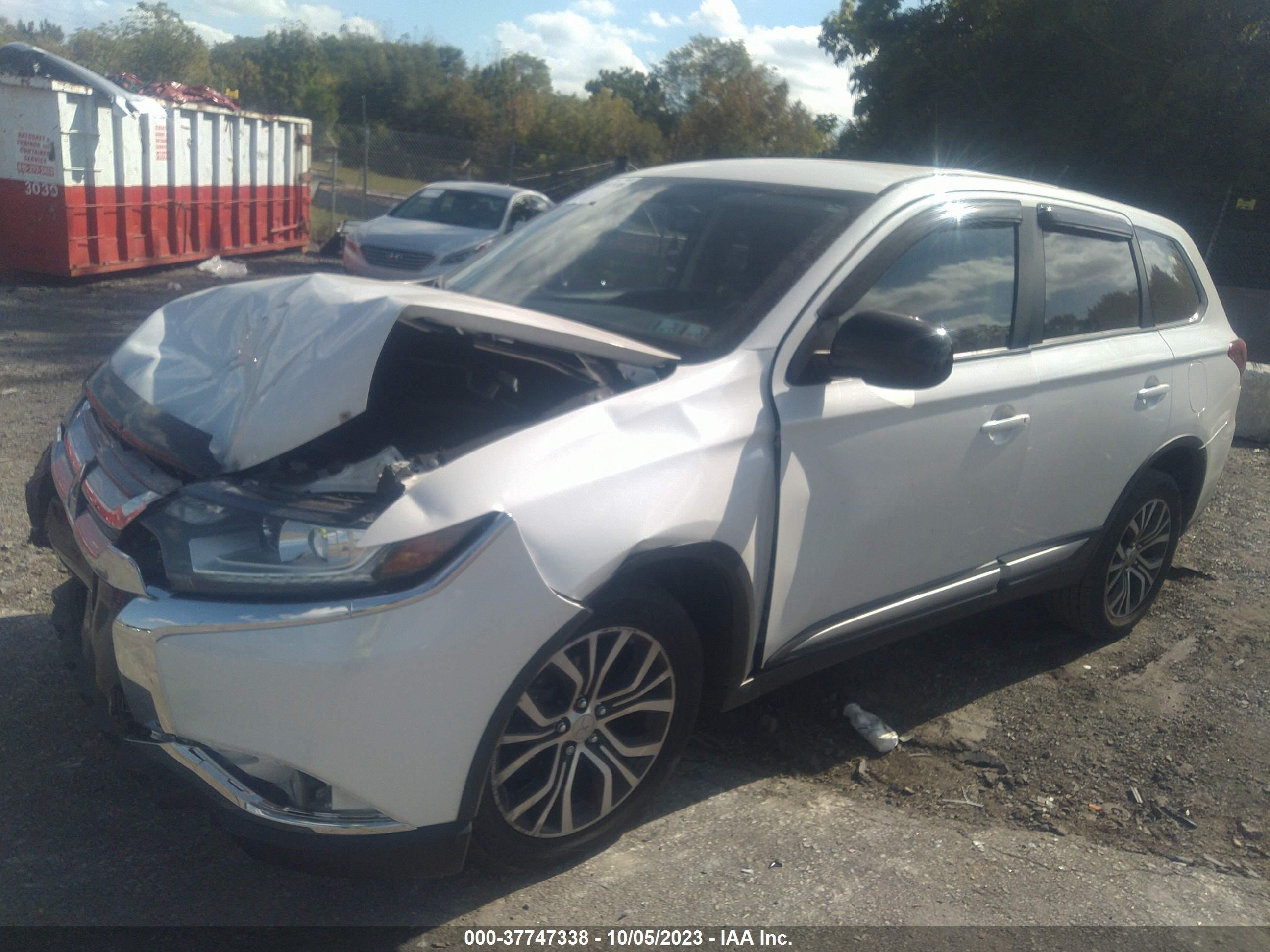 Photo 1 VIN: JA4AZ3A3XGZ025315 - MITSUBISHI OUTLANDER 