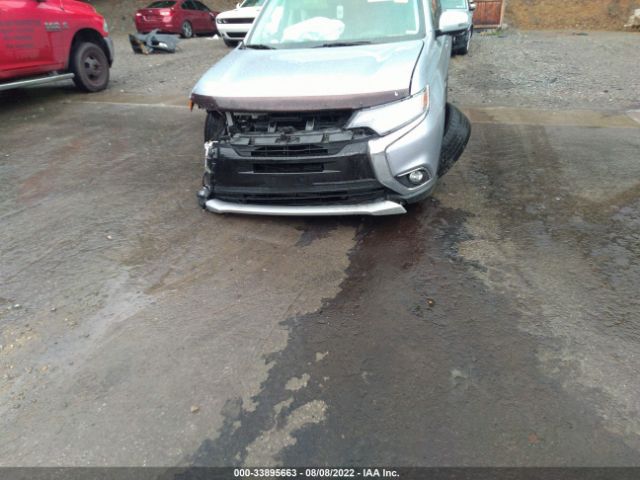 Photo 5 VIN: JA4AZ3A3XHZ038115 - MITSUBISHI OUTLANDER 