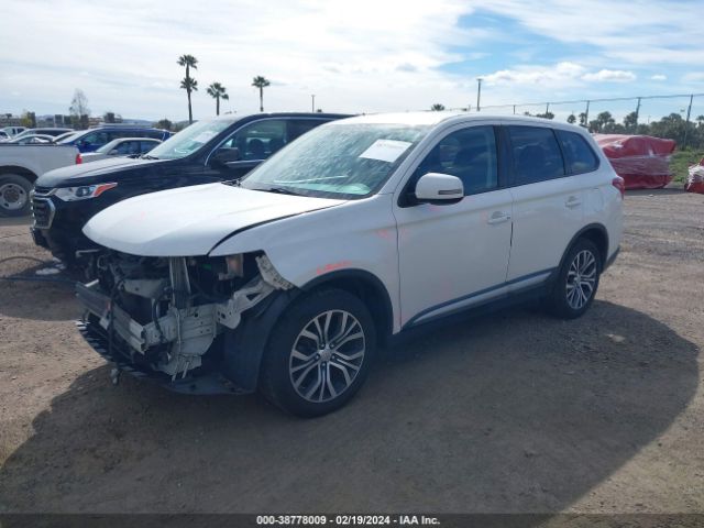 Photo 1 VIN: JA4AZ3A3XHZ046246 - MITSUBISHI OUTLANDER 