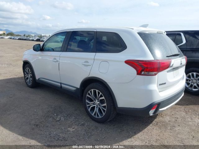 Photo 2 VIN: JA4AZ3A3XHZ046246 - MITSUBISHI OUTLANDER 