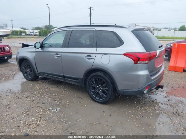 Photo 2 VIN: JA4AZ3A3XJZ023622 - MITSUBISHI OUTLANDER 