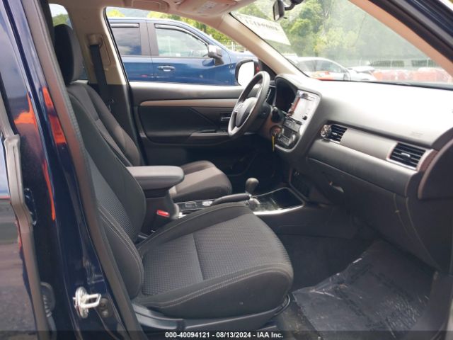 Photo 4 VIN: JA4AZ3A3XJZ070939 - MITSUBISHI OUTLANDER 