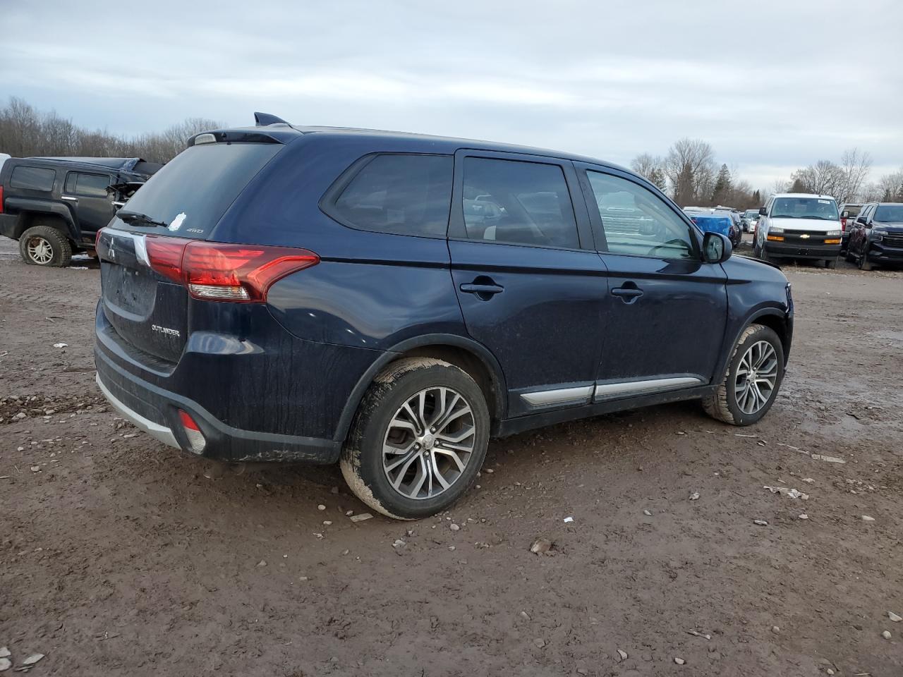 Photo 2 VIN: JA4AZ3A3XJZ071671 - MITSUBISHI OUTLANDER 