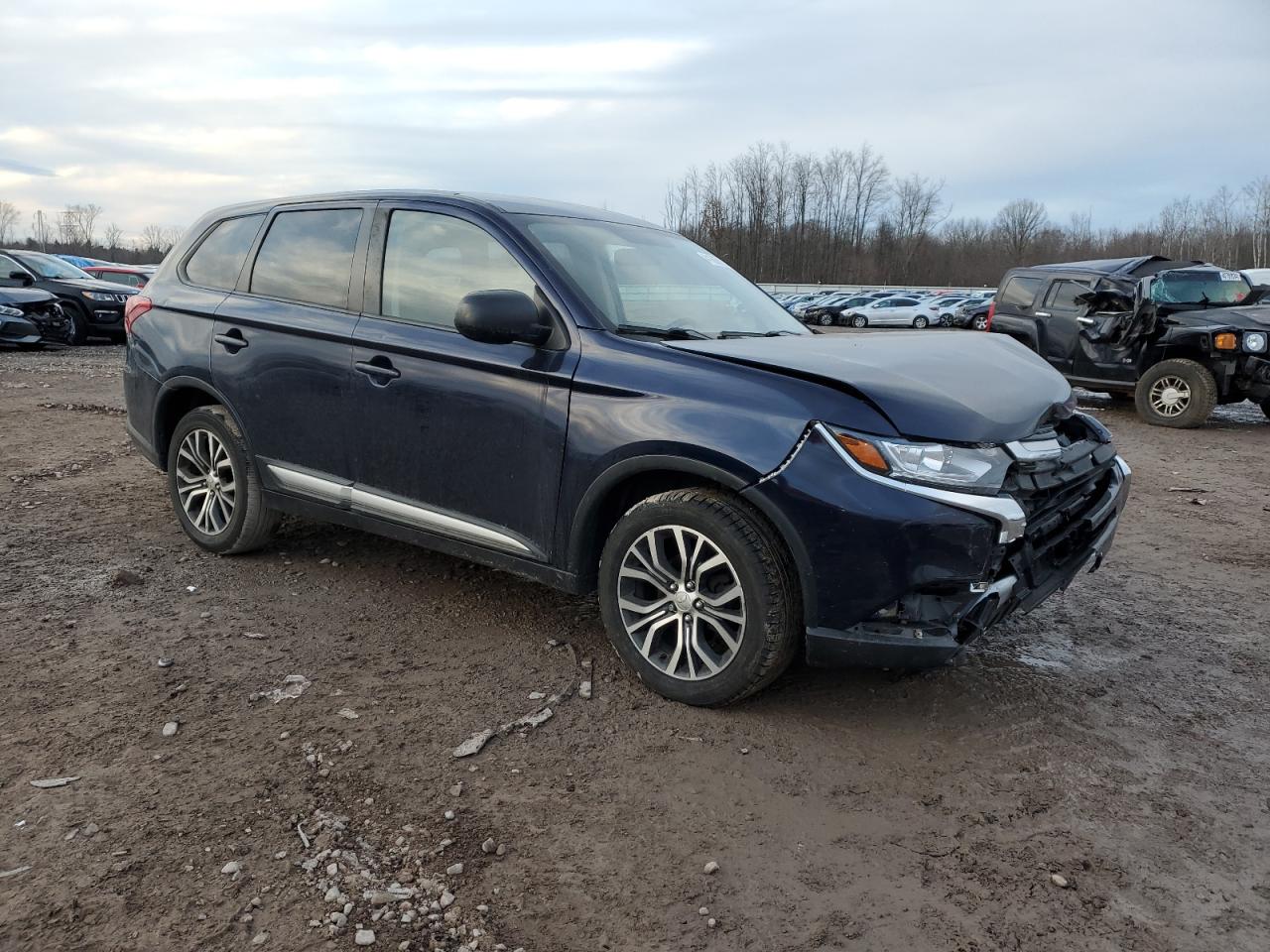 Photo 3 VIN: JA4AZ3A3XJZ071671 - MITSUBISHI OUTLANDER 