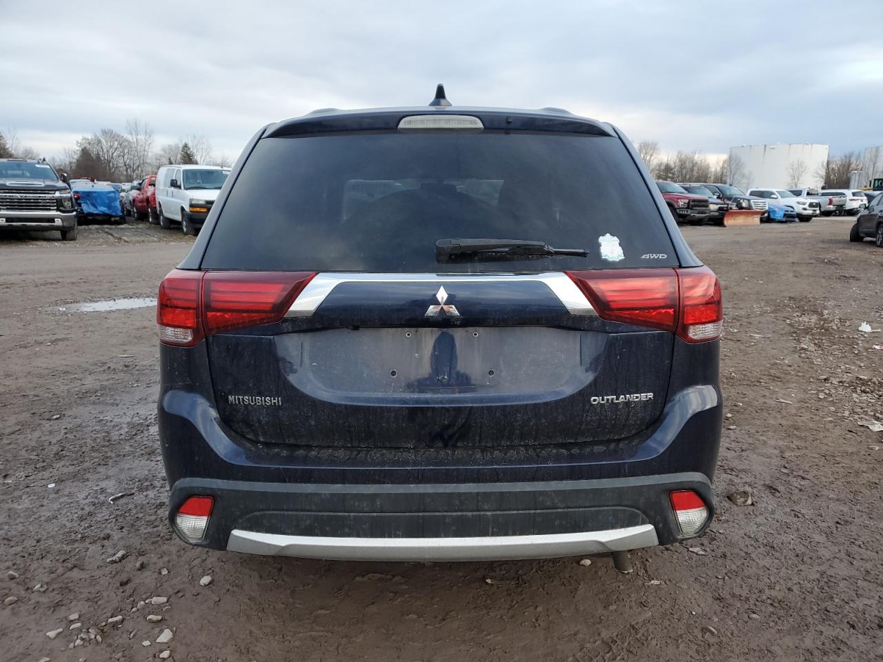 Photo 5 VIN: JA4AZ3A3XJZ071671 - MITSUBISHI OUTLANDER 