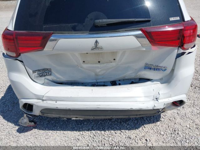 Photo 5 VIN: JA4J24A50JZ029196 - MITSUBISHI OUTLANDER 