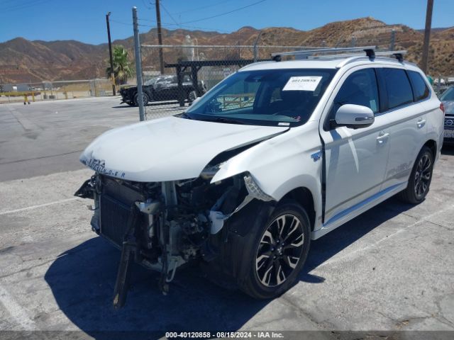 Photo 1 VIN: JA4J24A52JZ031841 - MITSUBISHI OUTLANDER 