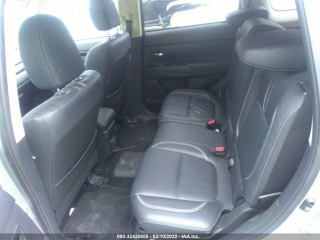 Photo 7 VIN: JA4J24A52JZ069330 - MITSUBISHI OUTLANDER PHEV 