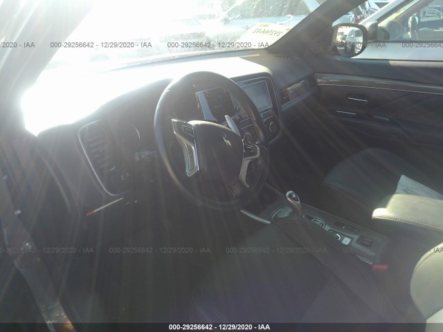 Photo 4 VIN: JA4J24A52KZ035311 - MITSUBISHI OUTLANDER PHEV 