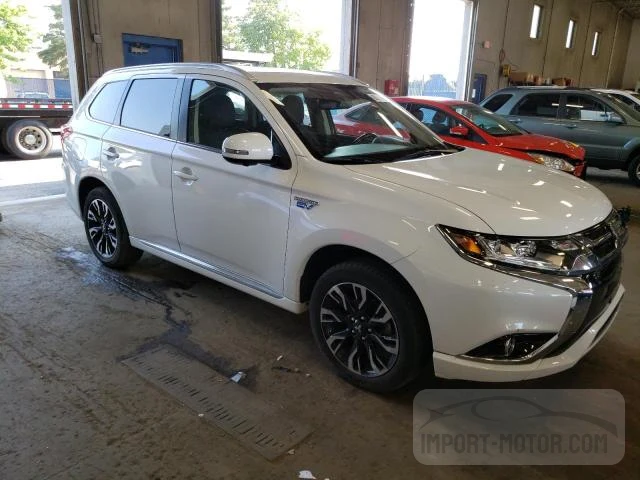 Photo 3 VIN: JA4J24A53JZ030567 - MITSUBISHI OUTLANDER 