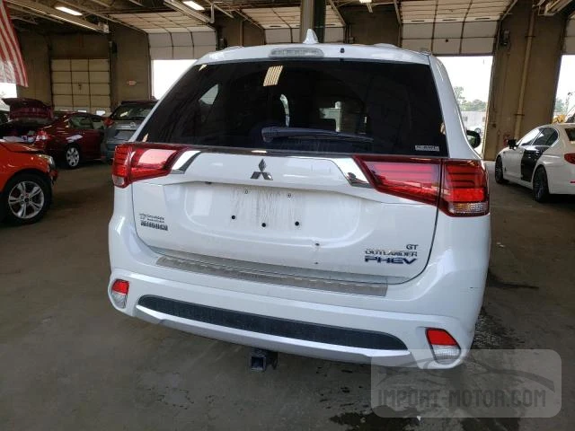 Photo 5 VIN: JA4J24A53JZ030567 - MITSUBISHI OUTLANDER 