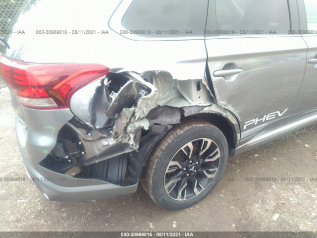 Photo 5 VIN: JA4J24A54JZ059592 - MITSUBISHI OUTLANDER 