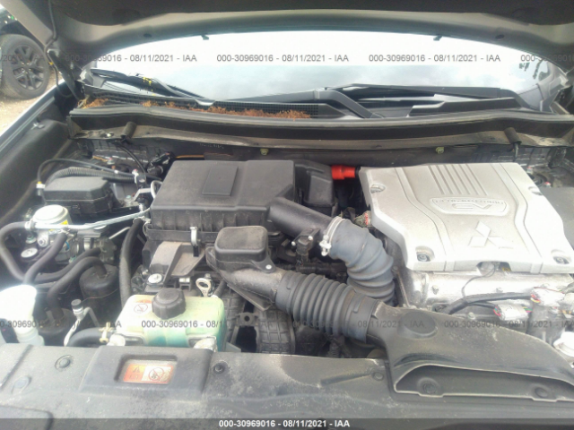 Photo 9 VIN: JA4J24A54JZ059592 - MITSUBISHI OUTLANDER 