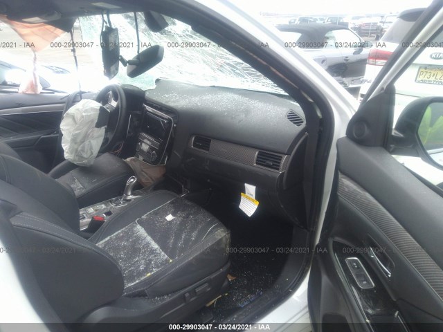 Photo 4 VIN: JA4J24A55KZ053396 - MITSUBISHI OUTLANDER PHEV 